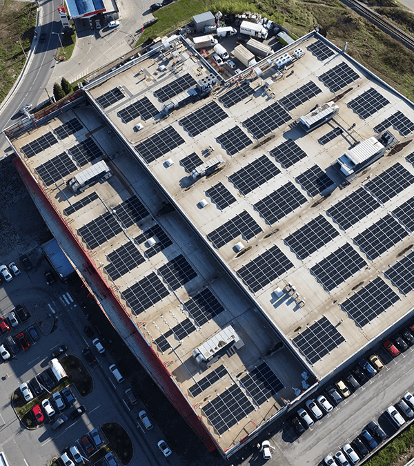 Ugradnja solarnih panela tržni centar mladenovac